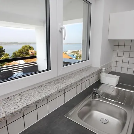 Uptown Apartments With Sea View Zaki
