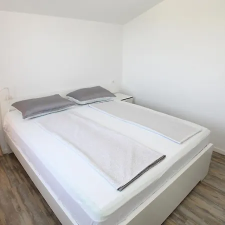 Uptown Apartments With Sea View Zaki アパート