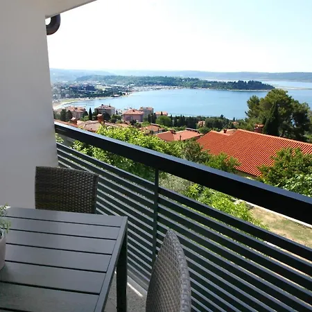 Uptown Apartments With Sea View Zaki アパート