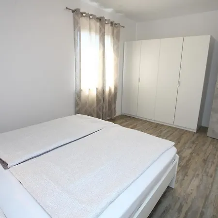 Uptown Apartments With Sea View Zaki アパート